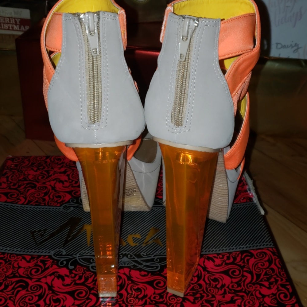 Platform heels. - Picture 5 of 7